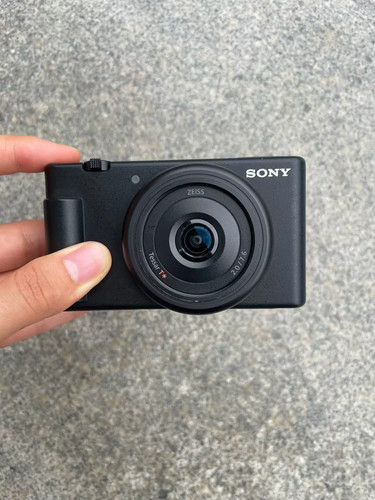 Sony 10 milioni di - zv-1f,